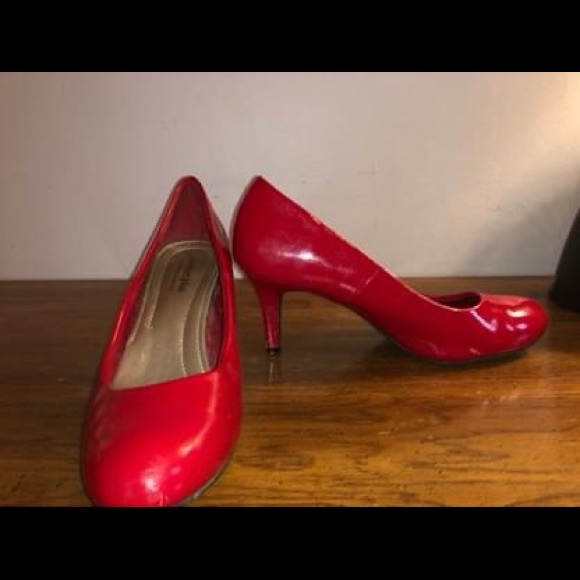 Heels - Picture 1 of 1